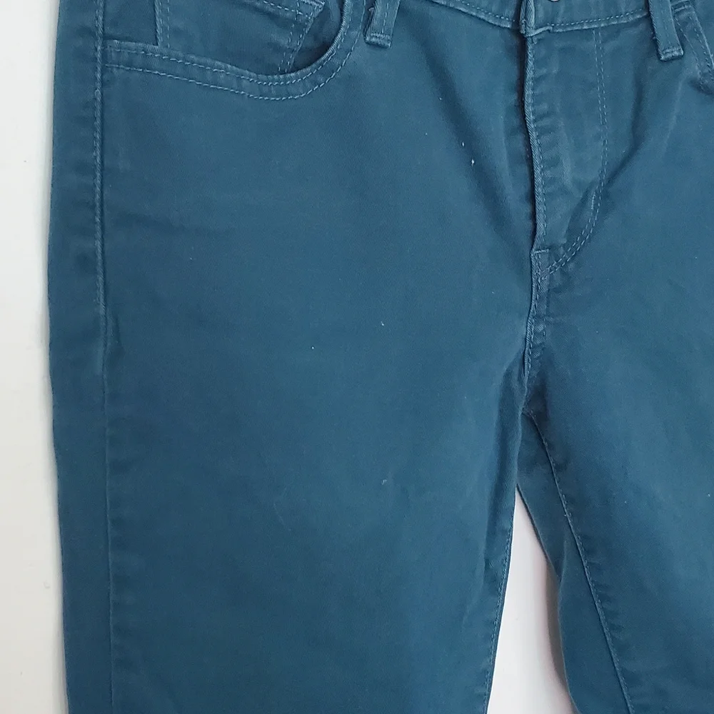 Levi Jeans - Picture 4 of 8